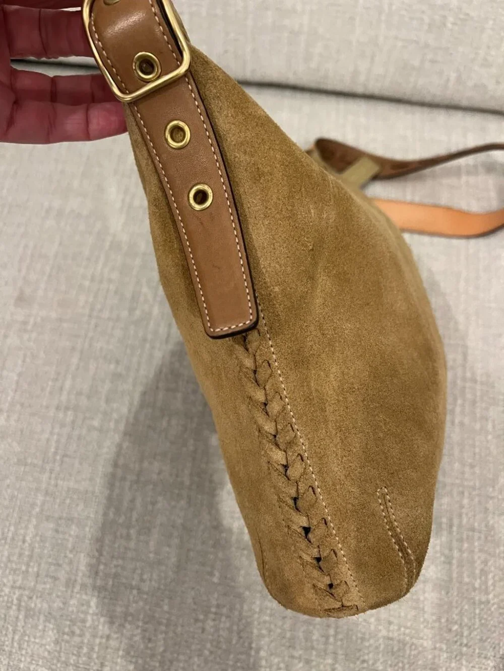 Vintage COACH Suede Leather Tan Messenger Shoulder Bag